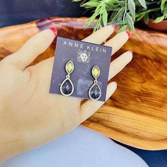 Anne Klein AK Earrings Pink Green Crystals Dangle Drop Gold Tone Pierced 1079 - Picture 6 of 8